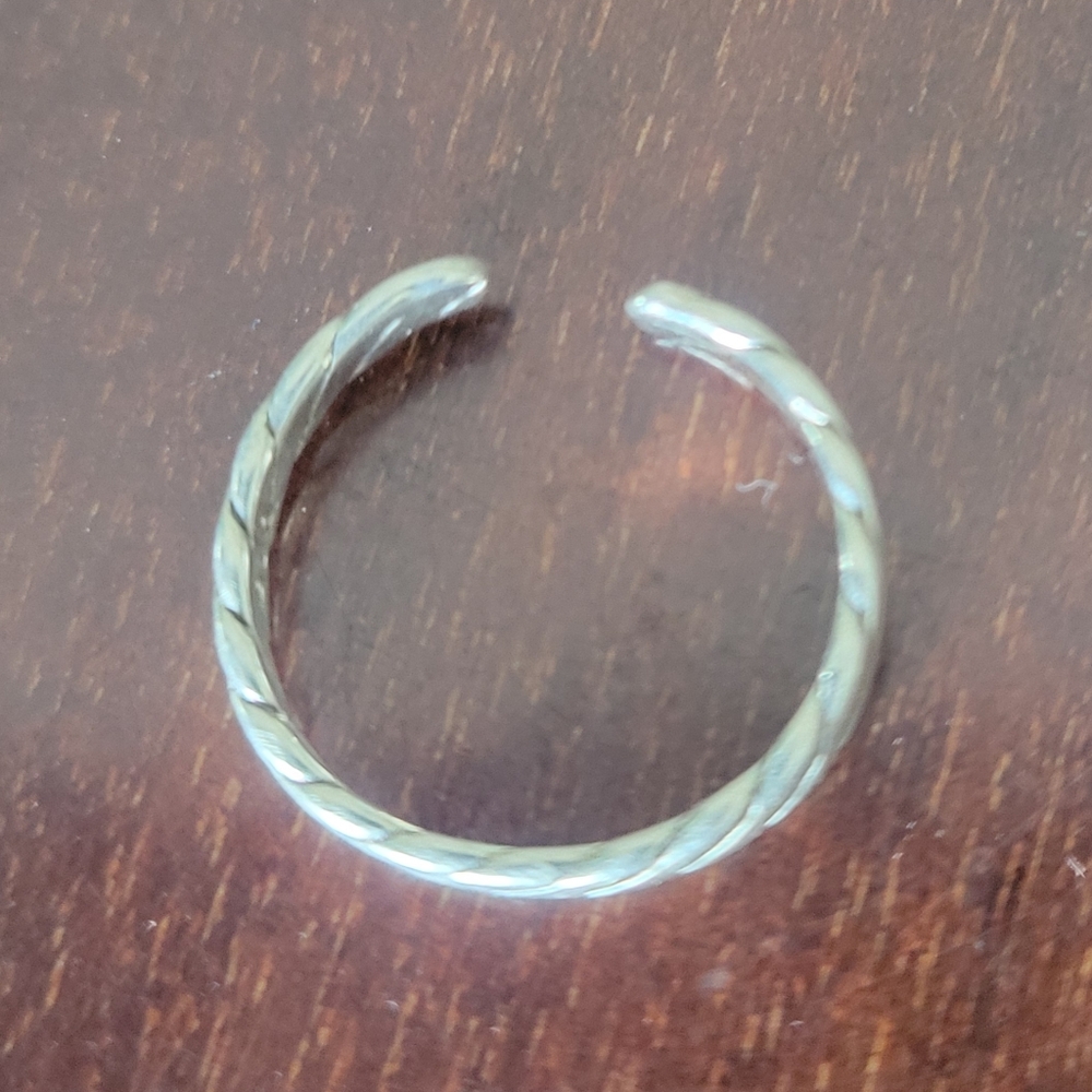 925 Silver Twisted Band Toe Ring